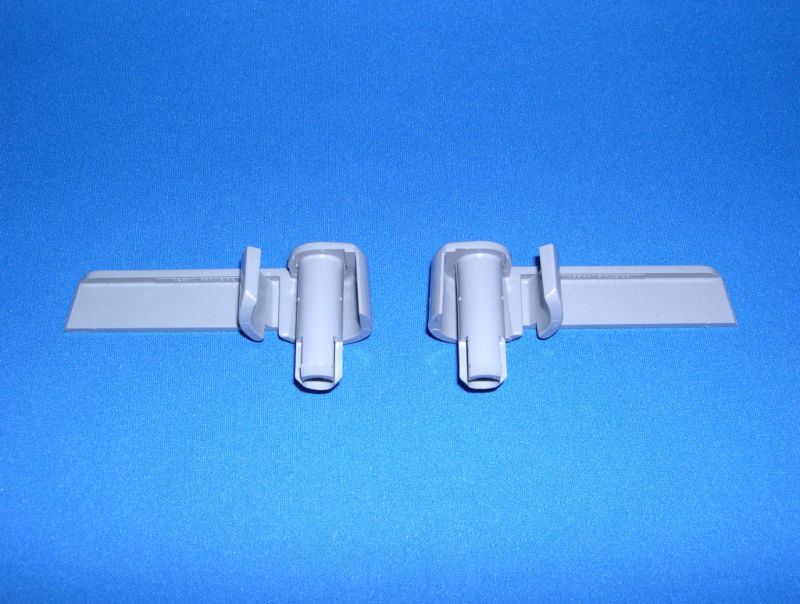 Featured image for “New Genuine Hoover F58 F59 Steam Vac Recovery Tank Latch Set L/R 522194001, 522194002”